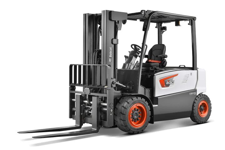 bobcat-emea-electric-forklifts-b50x-7-studio-1